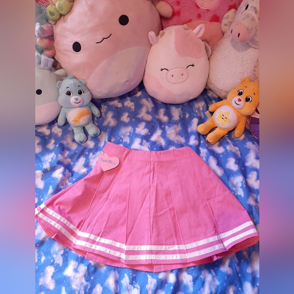 NWT dollskill Sugar Thrillz Shakin It Pleated Skirt Medium Pink